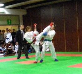 Anja Mirkovic in tecnica di calcio